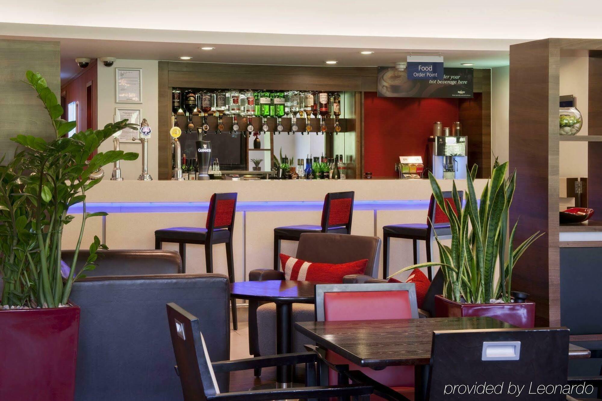 Express London - By Ihg